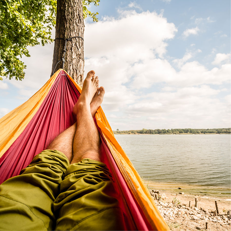 Best Camping Hammock • Reviews & Buying Guide