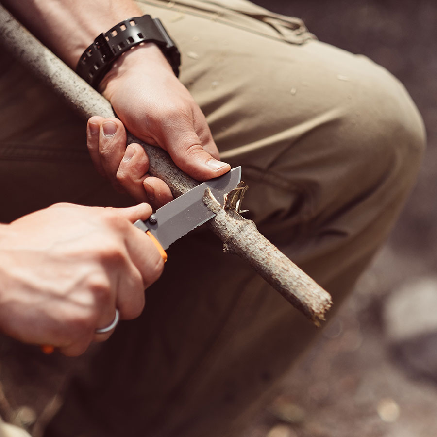 Best Survival Knife • Reviews & Buying Guide