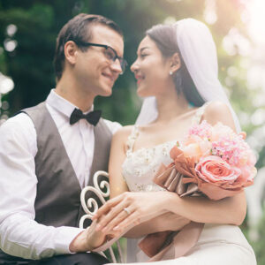 10 Best Colors For Your December Wedding