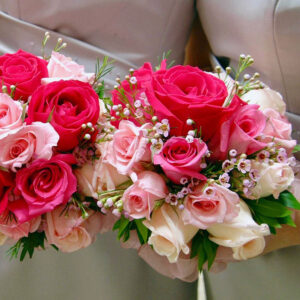 Do Bridesmaids Need Bouquets?