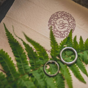 How To Address Wedding Invitations (Complete Guide)