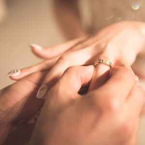 How To Get Your Wedding Ring Off (When It’s Stuck)