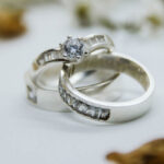 How To Pick a Wedding Band That Complements The Engagement Ring