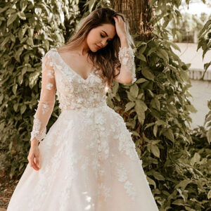 Ivory vs Champagne Wedding Dress: Which is Best For You?