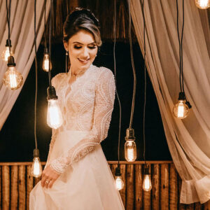 What is The Meaning of an Ivory Wedding Dress?