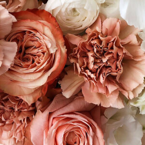 21 Best Flowers For a Beautiful January Wedding