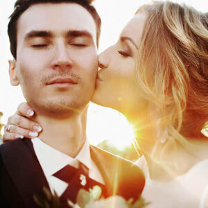 10 Best Colors For Your November Wedding