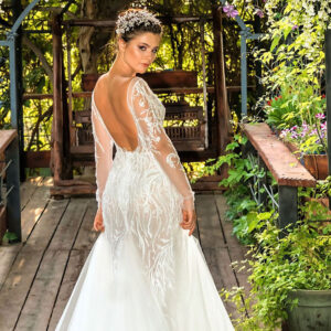 Trumpet vs Fit and Flare Wedding Dress