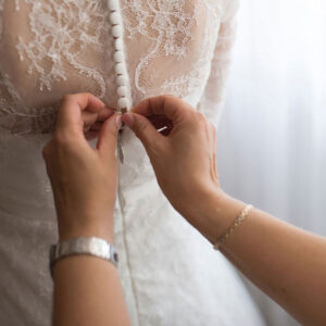 Wedding Dress Alterations Timeline (What To Expect?)