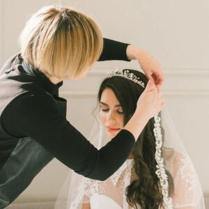 Wedding Dress Fitting Etiquette (Do’s and Don’ts)
