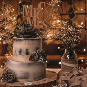 11 Best Winter Wedding Cake Flavors in 2026